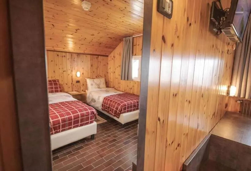 スタンダードトリプルルーム, Albergo Quarto Pirovano