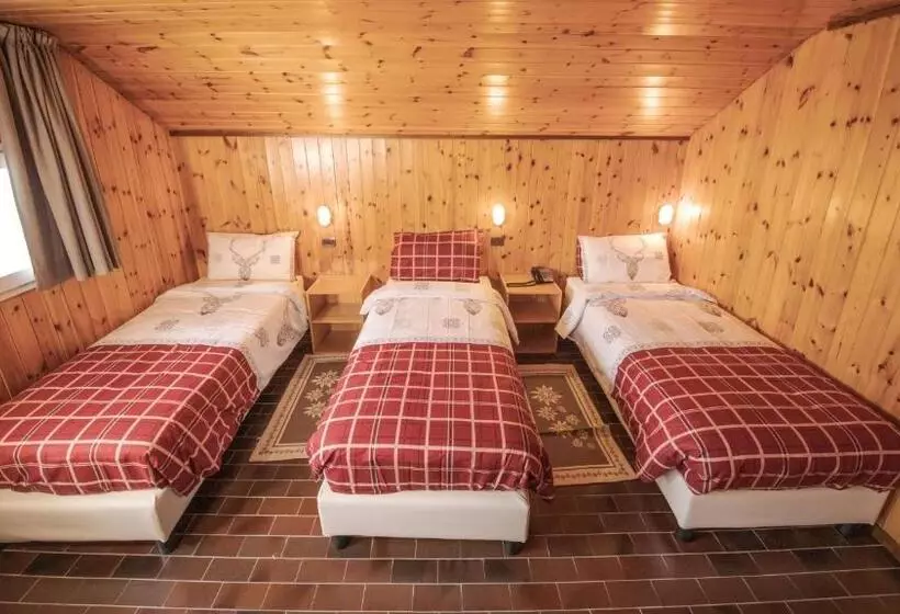 スタンダードトリプルルーム, Albergo Quarto Pirovano