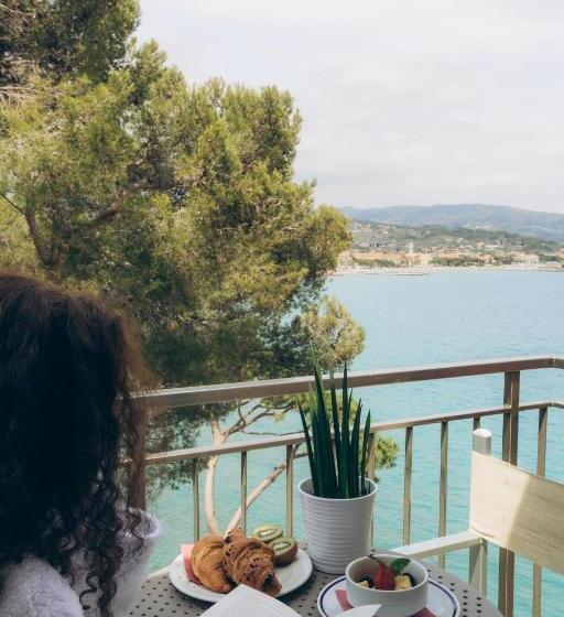 חדר סטנדרט צדדי נוף לים, Arc En Ciel