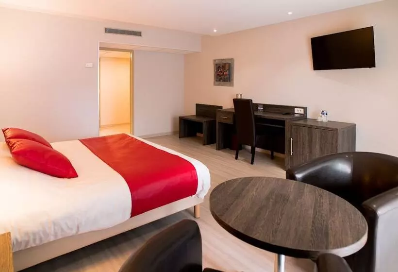 Club Room, Ariane