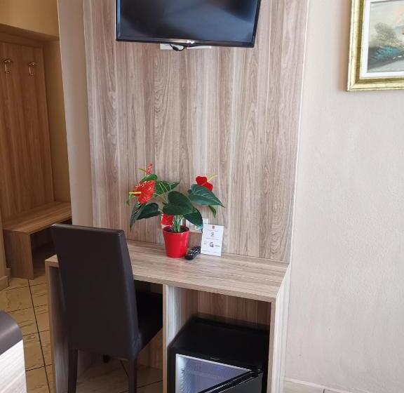 四人标准间, Brianza