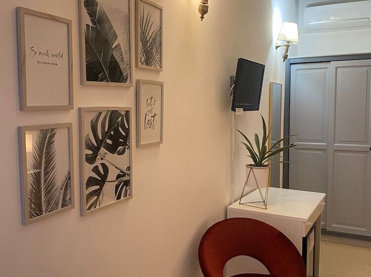 غرفة قياسية, Cala Di Seta