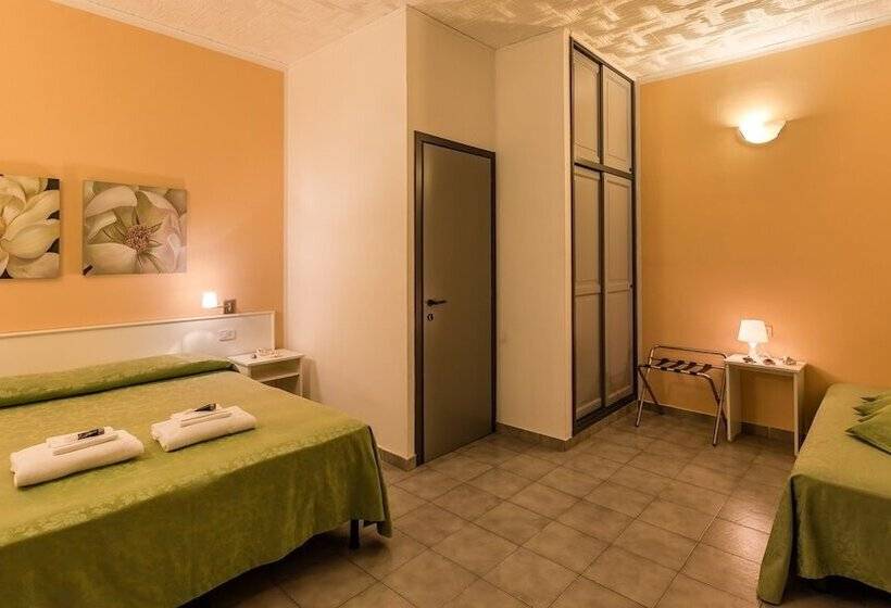 غرفة قياسية ثلاثية, Cala Di Seta