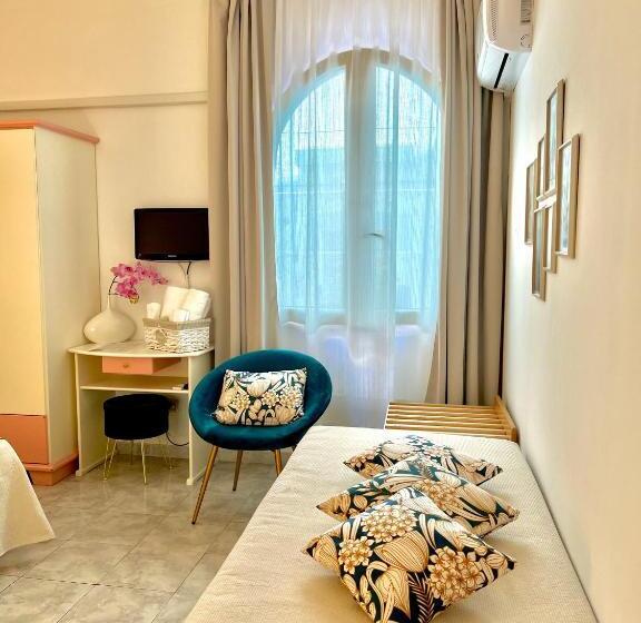 غرفة قياسية, Cala Di Seta