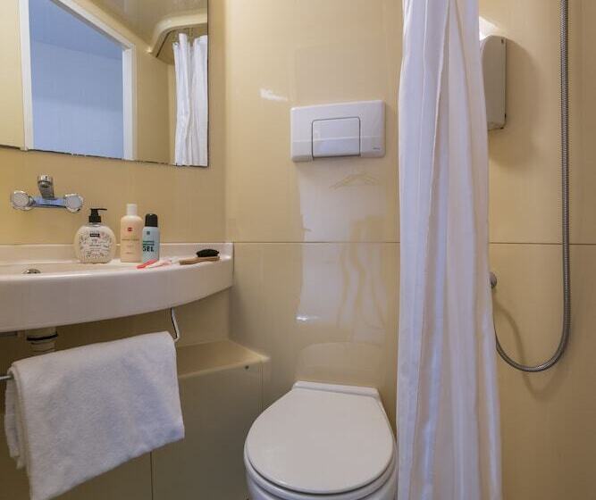 חדר סטנדרט, Cerise Auxerre