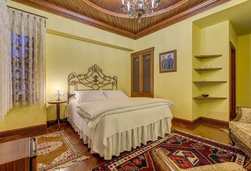 Camera Deluxe, Kaucuk