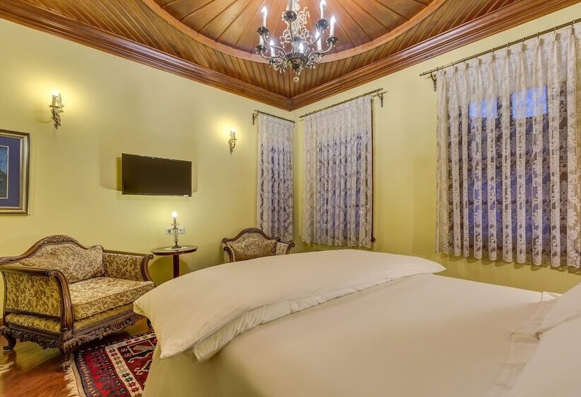 Camera Deluxe, Kaucuk