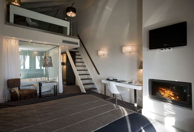 小型套房, Despotiko