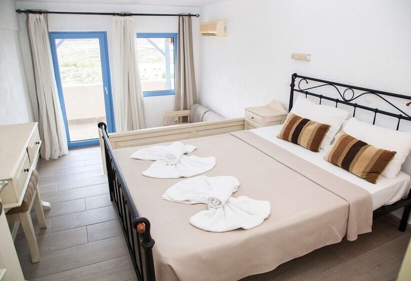 수피리어 룸, Elpida Village