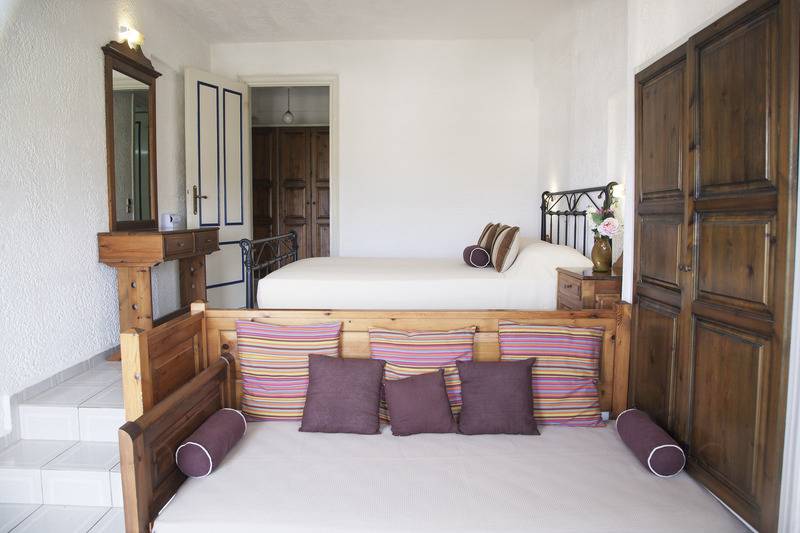 수피리어 룸, Elpida Village