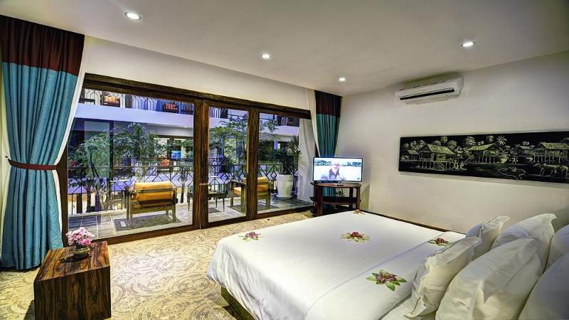 수피리어 룸, Elpida Village