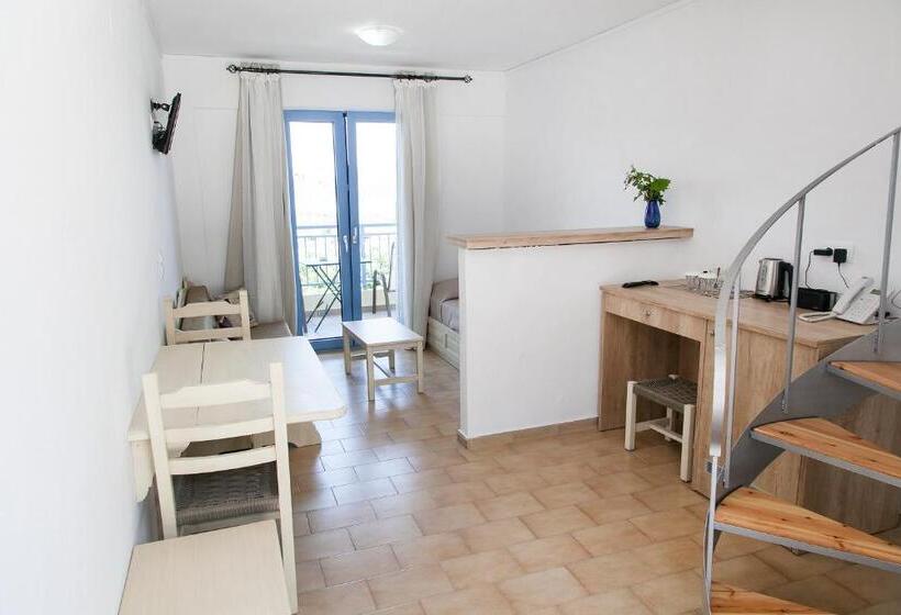 2침실 패밀리 아파트, Elpida Village