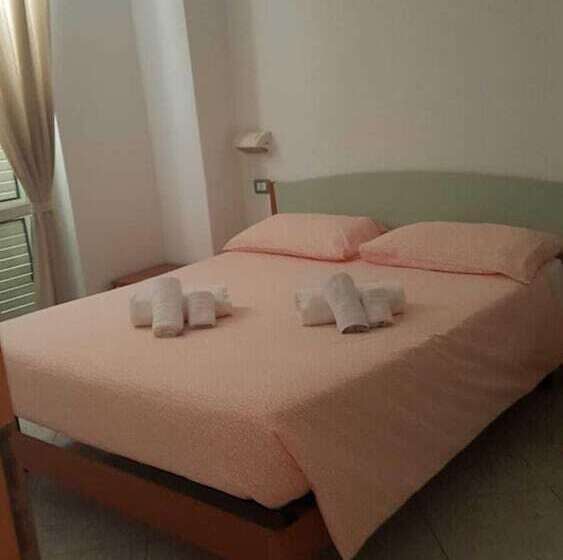 标准间, Eolo Capo Vaticano