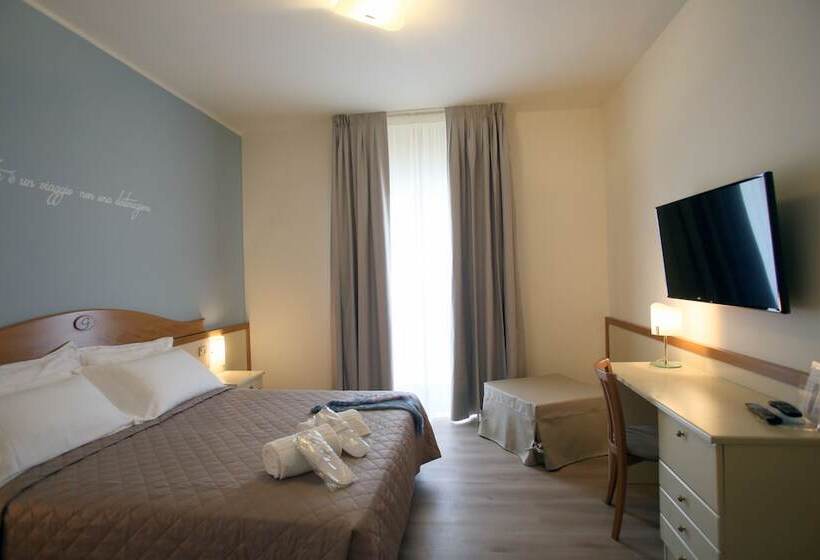 اتاق استاندارد سه نفره, Le Ginestre Family & Wellness