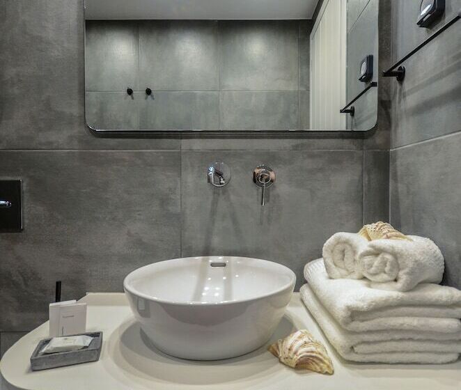 スーペリアトリプルルーム, Lianos Village