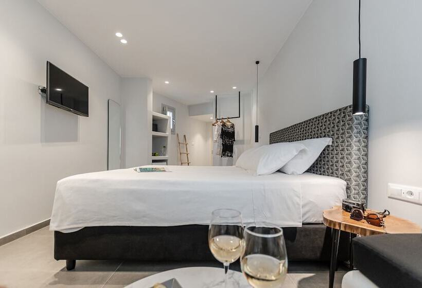 庭の見えるプレミアムルーム, Lianos Village