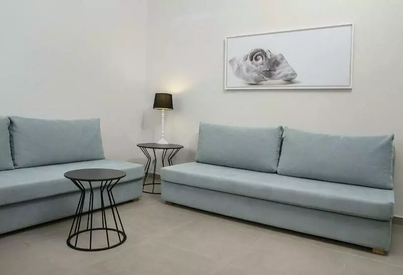 Chambre Familiale Vue Jardin, Maritimo Beach