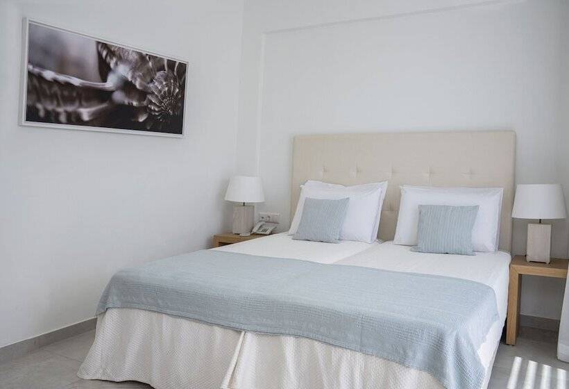 غرفة قياسية مطلّة علي الحديقة, Maritimo Beach