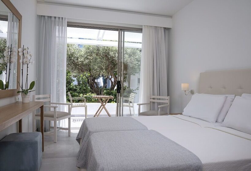 غرفة قياسية مطلّة علي الحديقة, Maritimo Beach