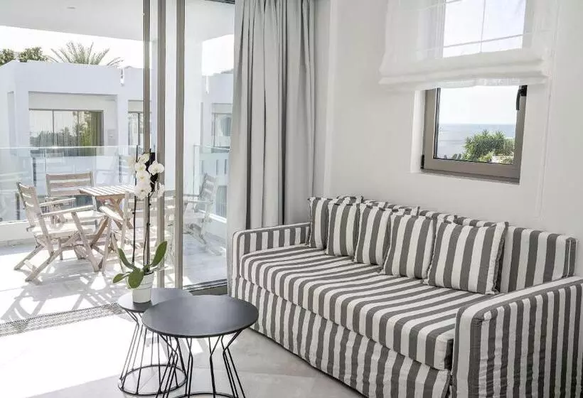 Suite Supérieure, Maritimo Beach