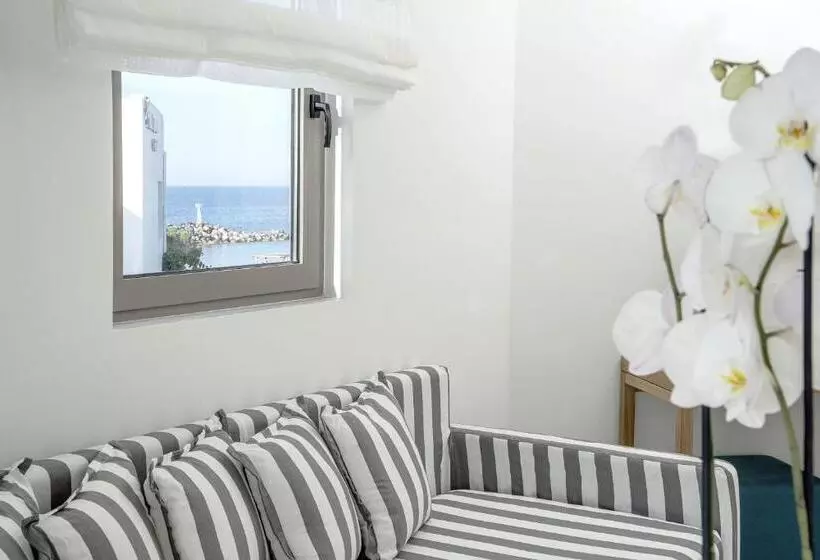 Suite Supérieure, Maritimo Beach