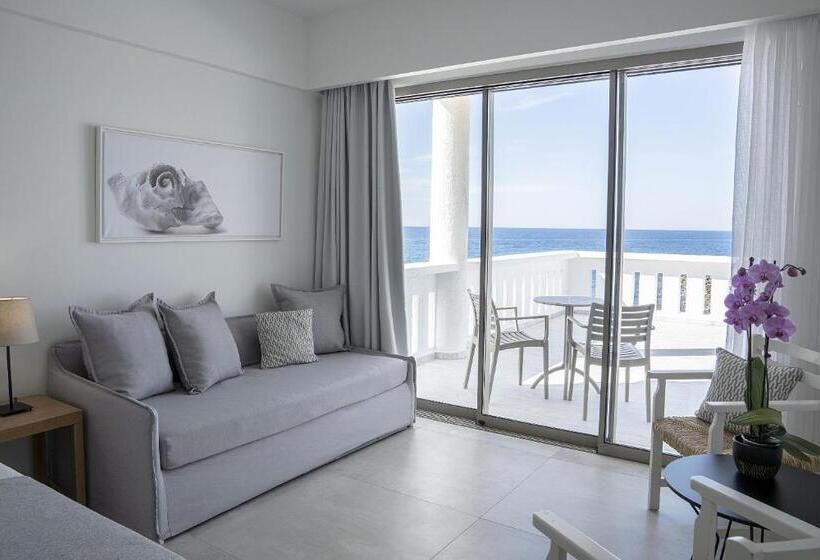 غرفة سوبيريور مطلّة علي البحر, Maritimo Beach