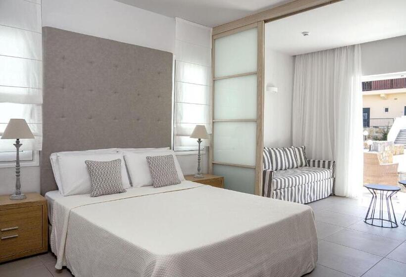 غرفة عائلية مطلّة علي البحر, Maritimo Beach