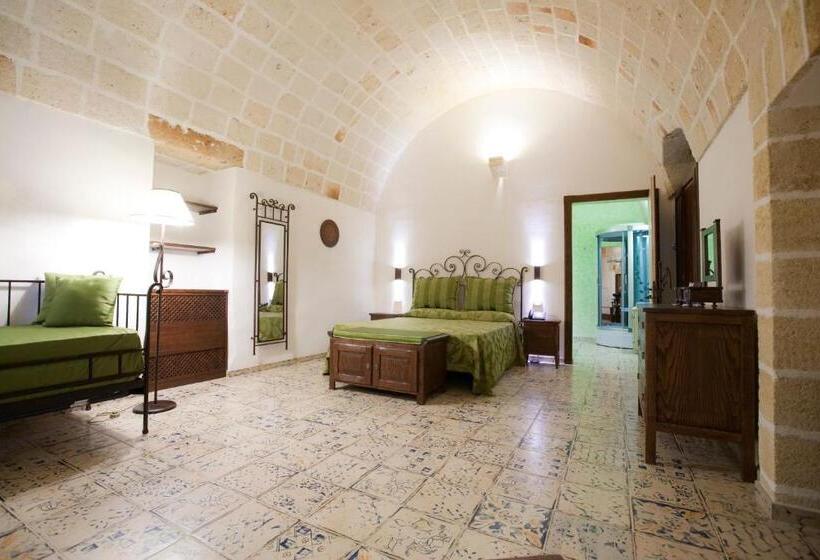 غرفة قياسية رباعية, Masseria Bosco & Masseria Strazzati