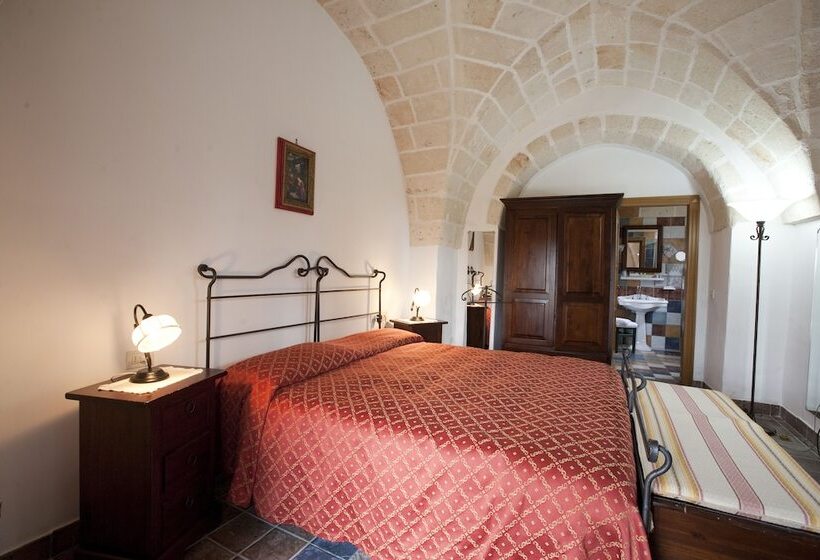 غرفة قياسية, Masseria Bosco & Masseria Strazzati