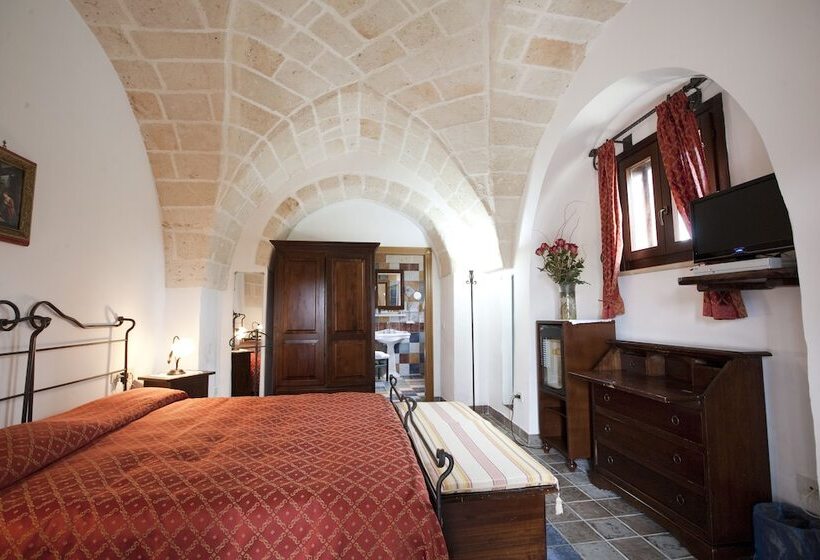 غرفة قياسية, Masseria Bosco & Masseria Strazzati