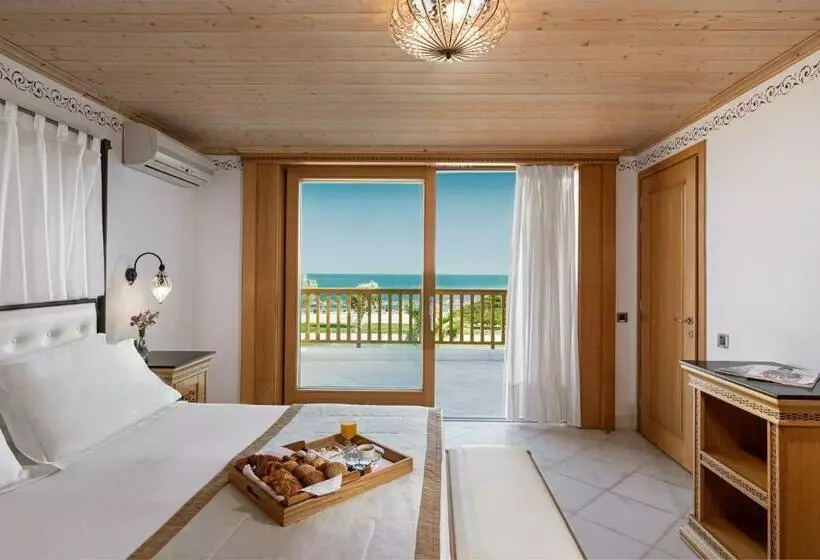 Suite Vue Mer, Mitsis Selection Blue Domes