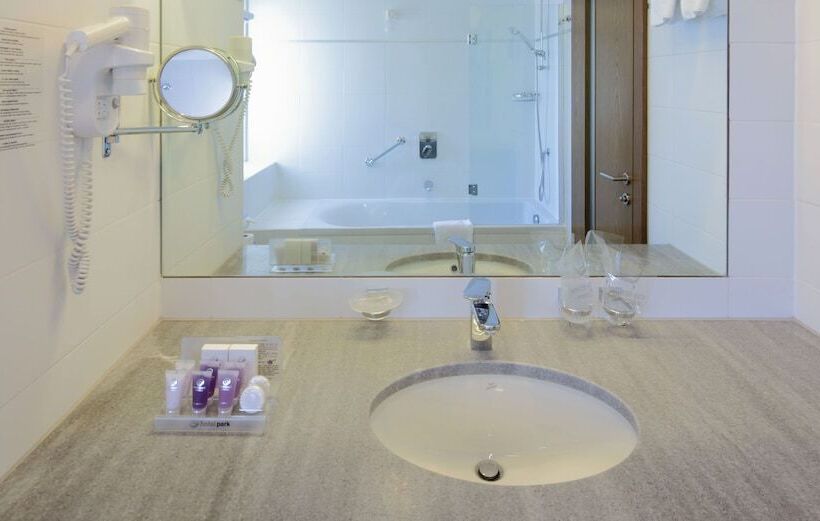 オーシャンビュースーペリアースイート, Park Makarska