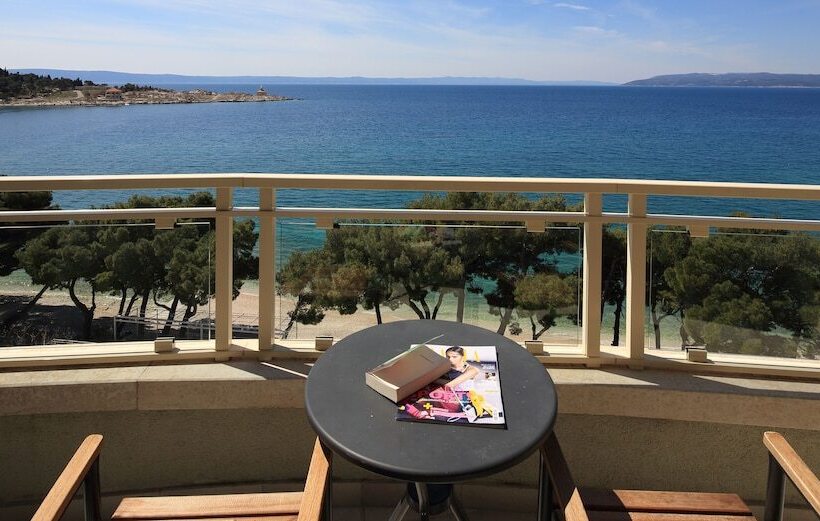 オーシャンビュースーペリアースイート, Park Makarska