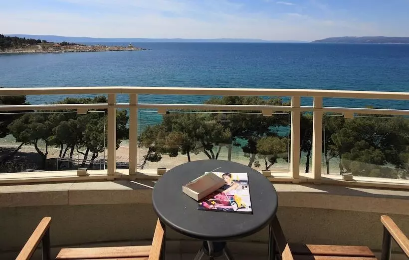 سوییت سوپریور با چشم‌انداز دریا, Park Makarska
