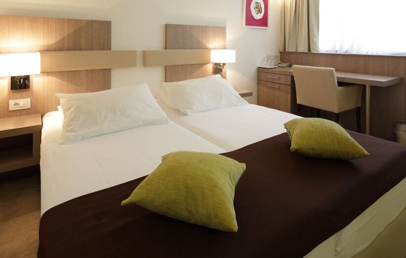 エコノミールーム, Park Makarska