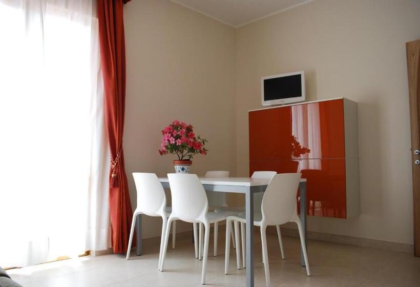 带1个卧室的带海景的公寓, Residence Dei Fiori