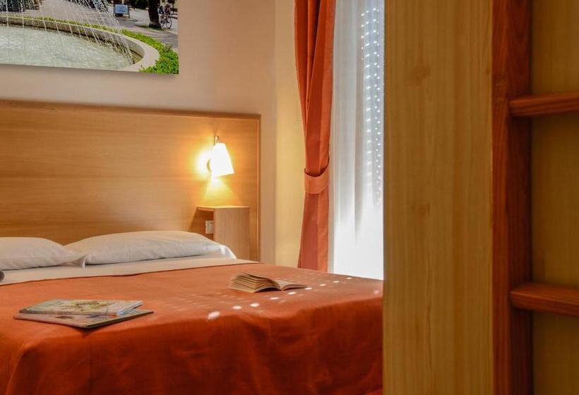 带3个卧室的公寓, Residence Dei Fiori