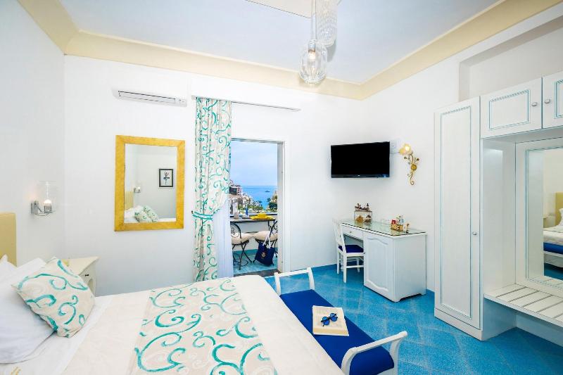 스탠다드 룸 바다 전망, Royal Prisco