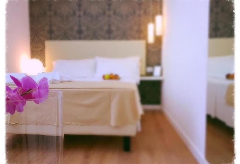 غرفة قياسية مطلّة علي البحر, Sanremo Luxury Suites