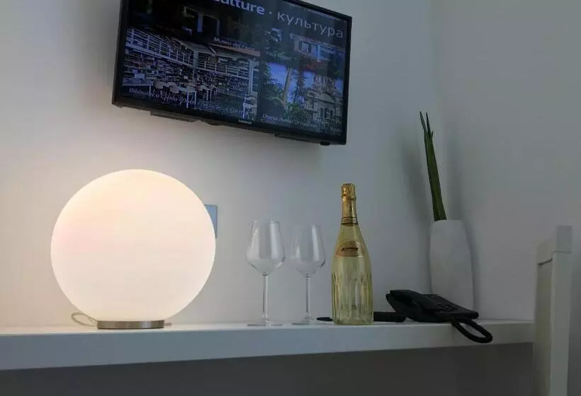 اتاق استاندارد, Sanremo Luxury Suites