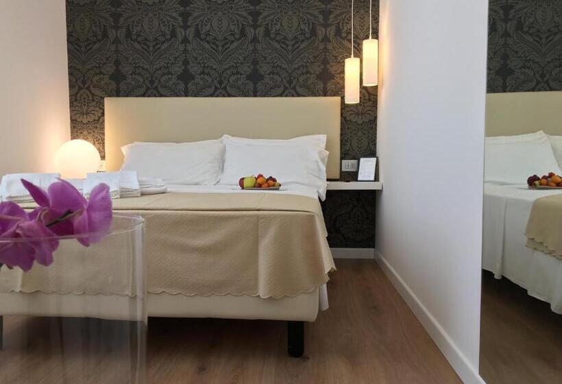اتاق راحتی سه تخته, Sanremo Luxury Suites