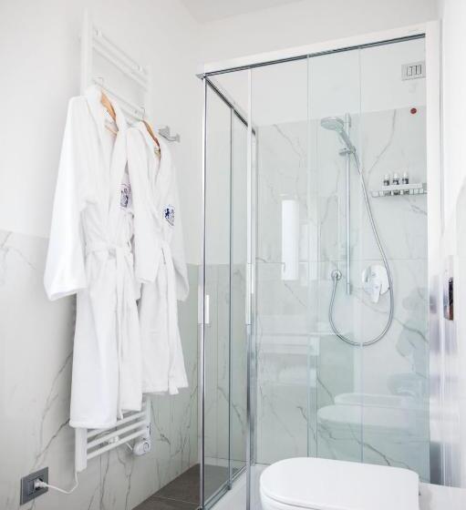 جناح جونيور سوبيريور مطل على البحر, Sanremo Luxury Suites