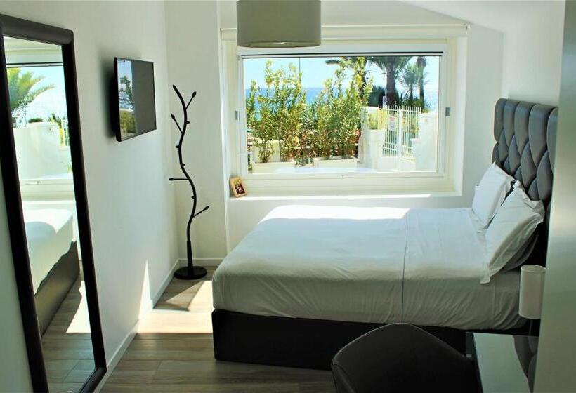 جناح سوبيريور مطل علي البحر, Sanremo Luxury Suites