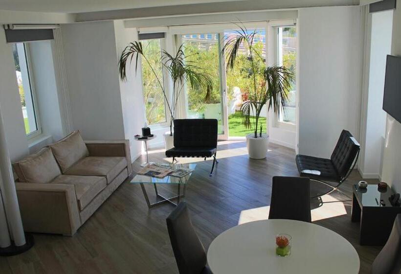 جناح سوبيريور مطل علي البحر, Sanremo Luxury Suites