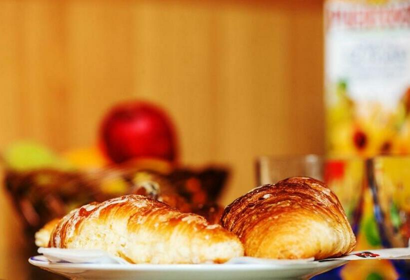 اتاق استاندارد یک نفره, Villa Il Castagno