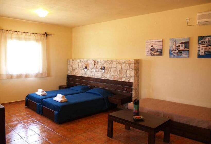 استودیوی استاندارد با چشمانداز دریا, Mandilada Village