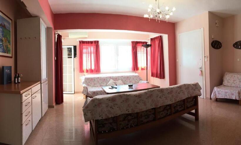 Люкс Deluxe Кровать Кинг, Melissa Gold Coast