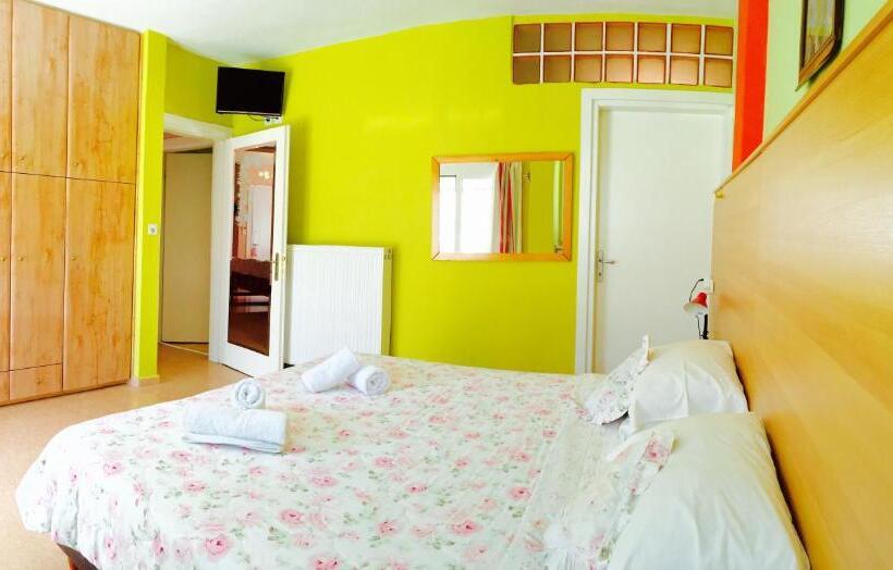 חדר דלוקס עם מיטת קינג, Melissa Gold Coast