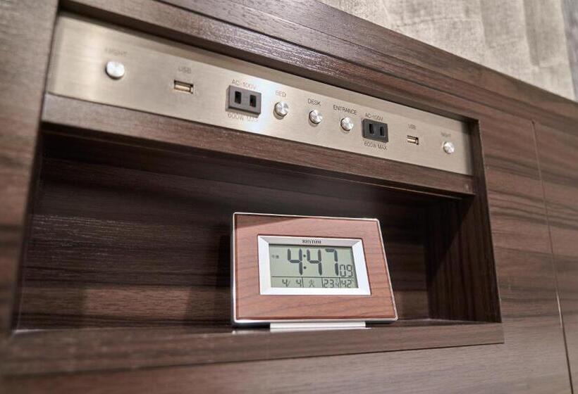 اتاق خانوادگی, Vine Osaka Kitahama