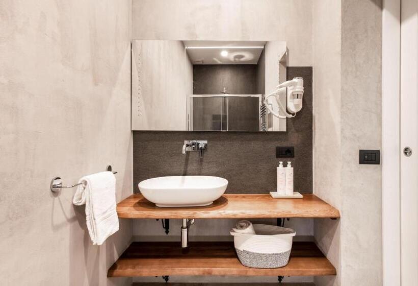 اتاق سوپریور سه تخته, Villena Plaza By Wonderful Italy